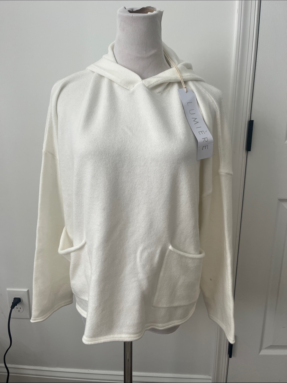 Lumiere Cream Hooded Women's Sweater